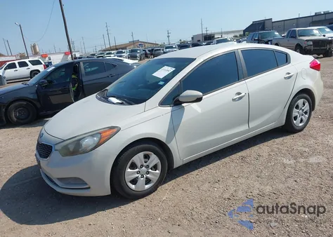 2015 Kia Forte Lx z USA, uszkodzony, nr VIN KNAFK4A64F5333874